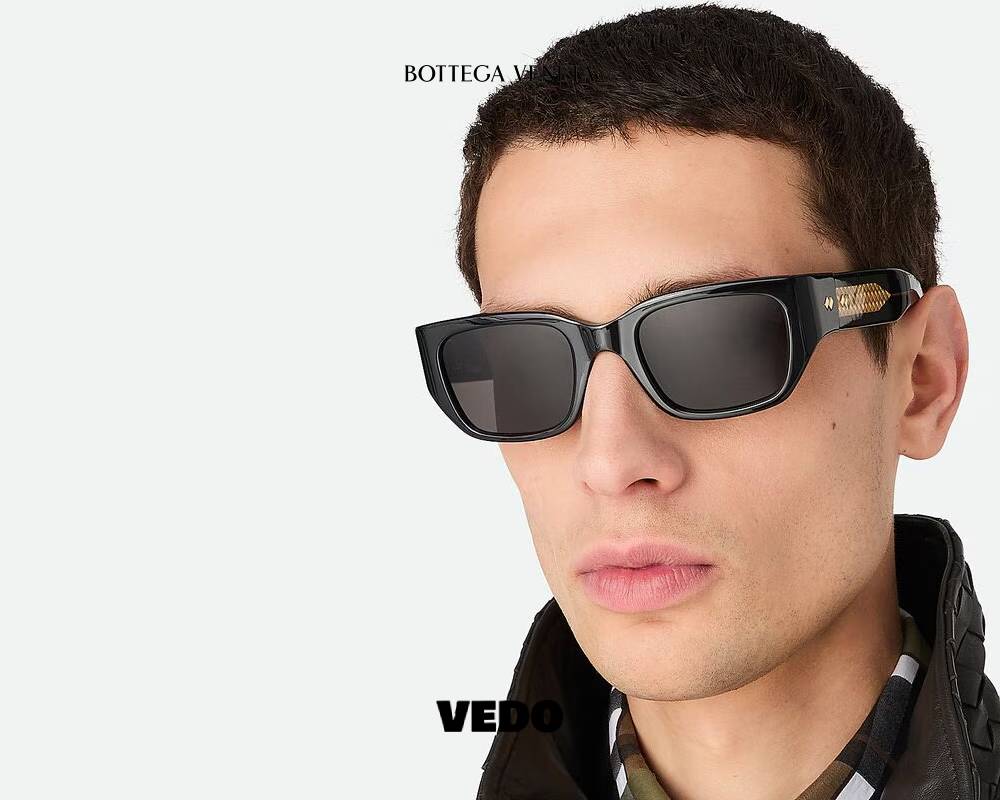Bottega Veneta BV 1400S Square Sunglasses Intrecciato black